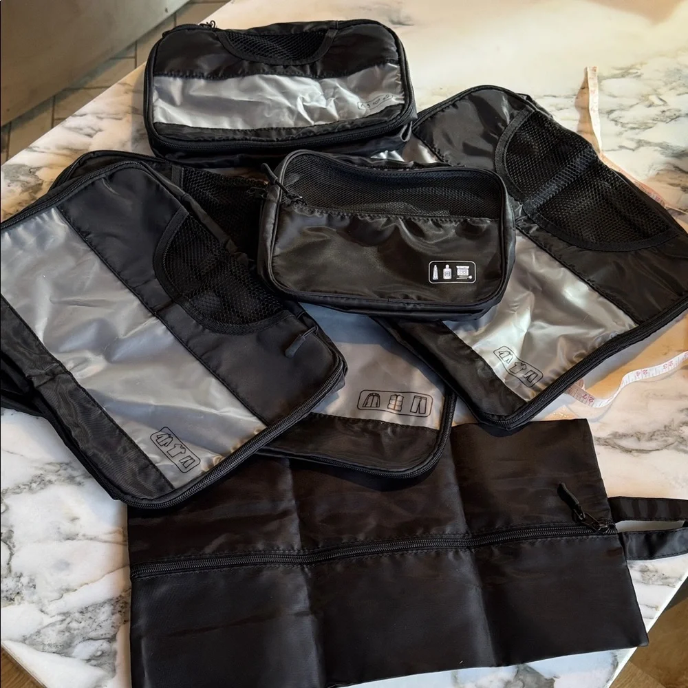 7 Piece Travel Packing Cubes Set NWOT Luggage Organizer Suitcase Travel Bags